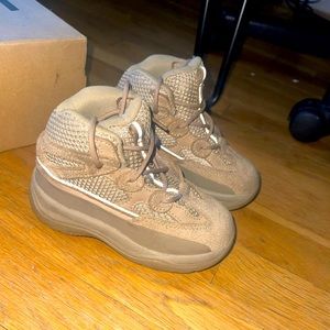 Yeezy Boots for Toddlers Size 8✨